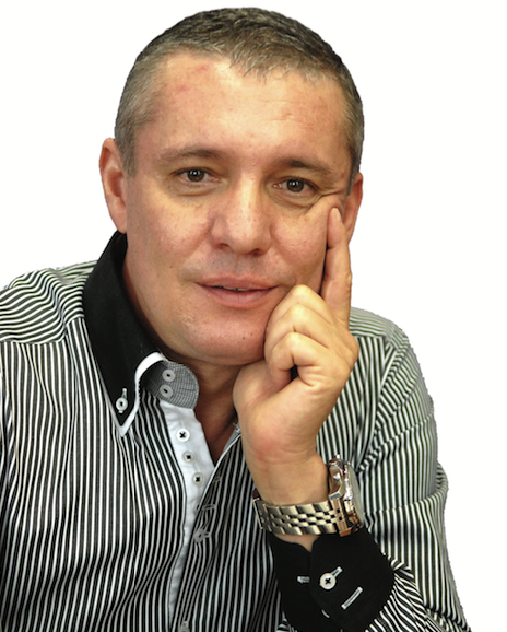 Riaditeľ centra plastickej a estetickej chirurgie v Košiciach - MUDr. Miroslav Glϋck